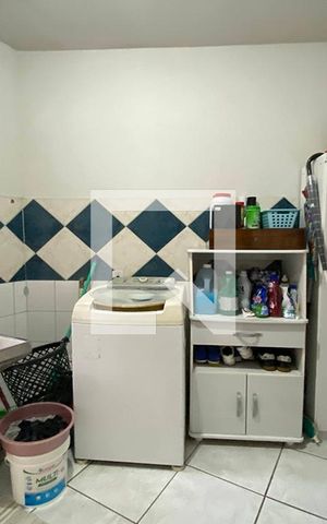 Casa à venda com 230m², 4 quartos e 2 vagasLavanderia