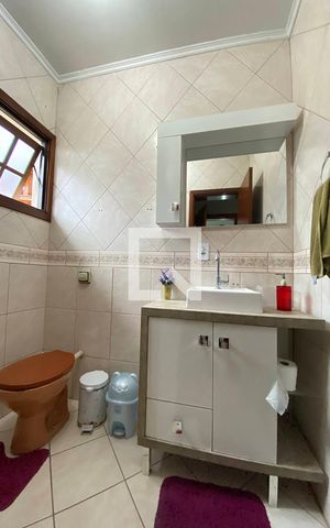 Casa à venda com 230m², 4 quartos e 2 vagasBanheiro 2