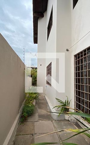Casa à venda com 230m², 4 quartos e 2 vagasÁrea Externa