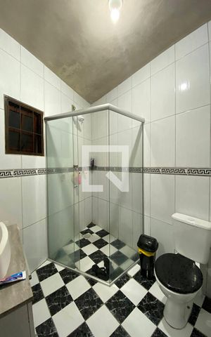 Casa à venda com 230m², 4 quartos e 2 vagasBanheiro da Suíte