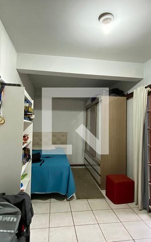 Casa à venda com 230m², 4 quartos e 2 vagasQuarto 4