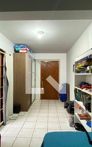 Casa à venda com 230m², 4 quartos e 2 vagasQuarto 4