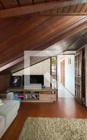 Casa à venda com 230m², 4 quartos e 2 vagasSala de Estar 2