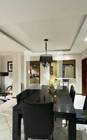 Casa à venda com 230m², 4 quartos e 2 vagasSala de Jantar 2