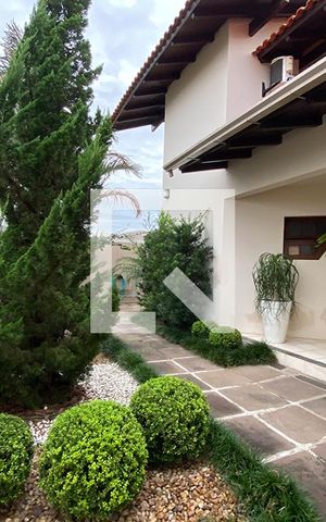 Casa à venda com 230m², 4 quartos e 2 vagasÁrea Externa