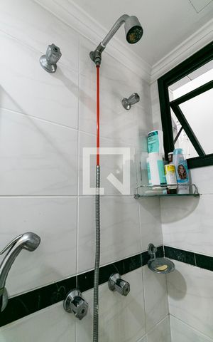 Apartamento à venda com 82m², 3 quartos e 2 vagasBanheiro da Suíte 1 - Chuveiro