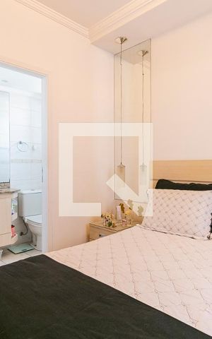 Apartamento à venda com 82m², 3 quartos e 2 vagasSuíte 2