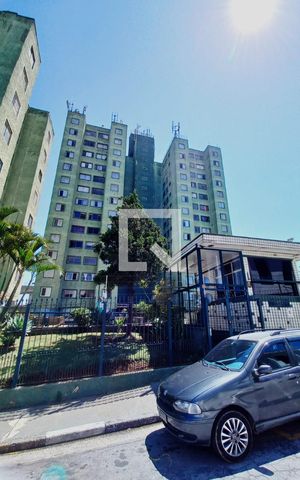Apartamento para alugar com 47m², 2 quartos e 1 vaga Apartamento para alugar com 47m², 2 quartos e 1 vagaFachada