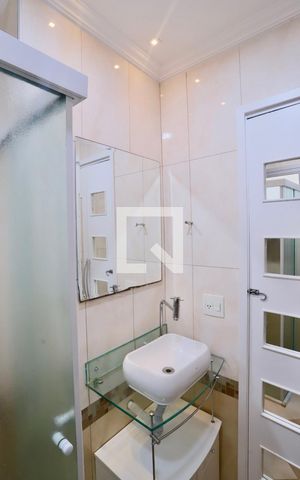 Apartamento para alugar com 63m², 2 quartos e 1 vaga Apartamento para alugar com 63m², 2 quartos e 1 vagaBanheiro