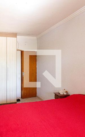 Casa à venda com 180m², 3 quartos e 4 vagas Casa à venda com 180m², 3 quartos e 4 vagasQuarto 3