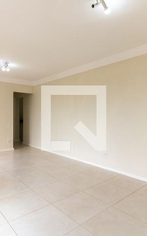 Apartamento à venda com 107m², 3 quartos e 2 vagas Apartamento à venda com 107m², 3 quartos e 2 vagasSala