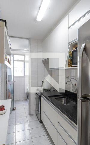 Apartamento à venda com 58m², 2 quartos e 1 vaga Apartamento à venda com 58m², 2 quartos e 1 vagaCozinha