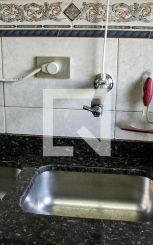 Casa à venda com 202m², 4 quartos e 3 vagas Casa à venda com 202m², 4 quartos e 3 vagasCozinha