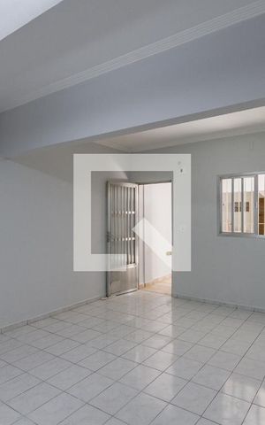 Casa para alugar com 170m², 4 quartos e 4 vagas Casa para alugar com 170m², 4 quartos e 4 vagasCopa