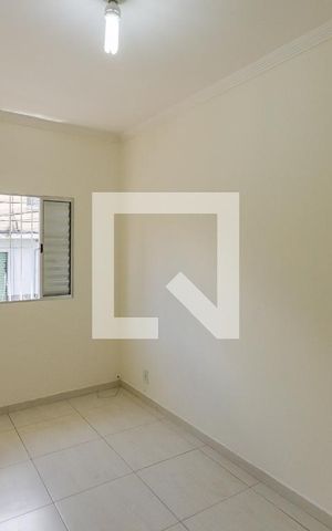 Casa para alugar com 170m², 4 quartos e 4 vagas Casa para alugar com 170m², 4 quartos e 4 vagasSuíte 2