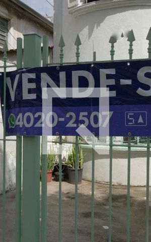 Casa à venda com 200m², 2 quartos e 2 vagas Casa à venda com 200m², 2 quartos e 2 vagasFachada - Plaquinha