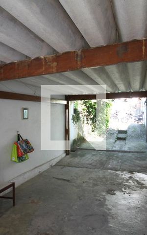 Casa à venda com 600m², 4 quartos e 2 vagasGaragem