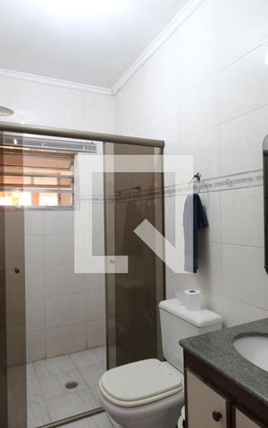 Casa à venda com 600m², 4 quartos e 2 vagasBanheiro
