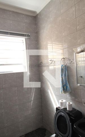 Casa à venda com 600m², 4 quartos e 2 vagasSuíte 1