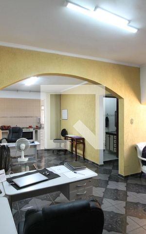 Casa à venda com 600m², 4 quartos e 2 vagasSala