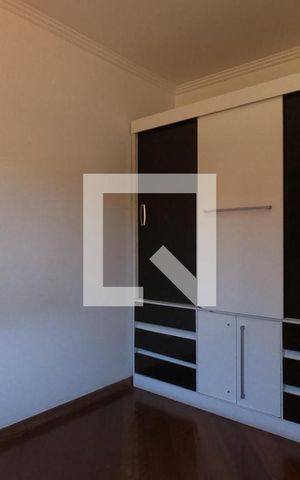 Casa de condomínio para alugar com 395m², 4 quartos e 6 vagas Casa de condomínio para alugar com 395m², 4 quartos e 6 vagasSuíte 2