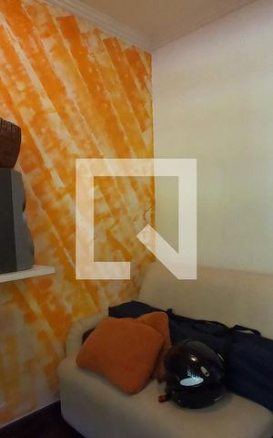 Casa de condomínio para alugar com 395m², 4 quartos e 6 vagas Casa de condomínio para alugar com 395m², 4 quartos e 6 vagasQuarto de Serviço