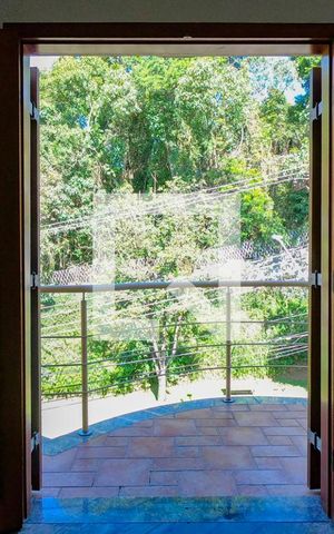 Casa de condomínio para alugar com 395m², 4 quartos e 6 vagas Casa de condomínio para alugar com 395m², 4 quartos e 6 vagasSuíte 1