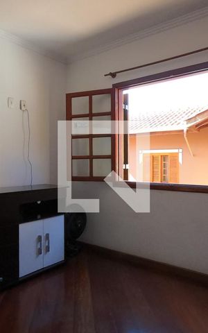 Casa de condomínio para alugar com 395m², 4 quartos e 6 vagas Casa de condomínio para alugar com 395m², 4 quartos e 6 vagasSuíte 2