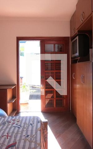 Casa de condomínio para alugar com 395m², 4 quartos e 6 vagas Casa de condomínio para alugar com 395m², 4 quartos e 6 vagasQuarto 1