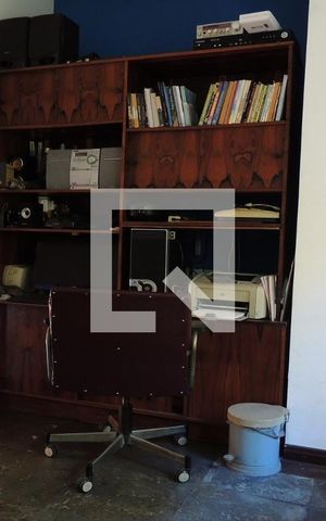 Casa à venda com 382m², 9 quartos e 3 vagasQuarto 1 - Casa 1