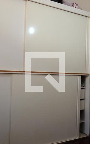 Casa à venda com 382m², 9 quartos e 3 vagasQuarto 1 - Casa 2