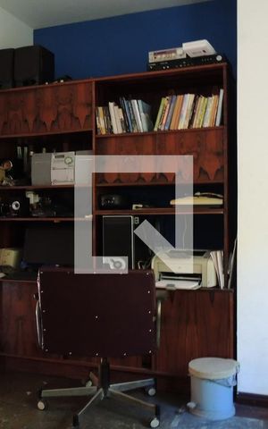 Casa à venda com 382m², 9 quartos e 3 vagasQuarto 1 - Casa 1