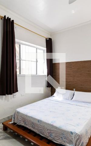 Casa à venda com 200m², 6 quartos e 2 vagas Casa à venda com 200m², 6 quartos e 2 vagasQuarto Kitnet 3
