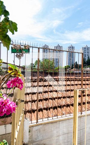 Casa à venda com 200m², 6 quartos e 2 vagas Casa à venda com 200m², 6 quartos e 2 vagasVista do studio