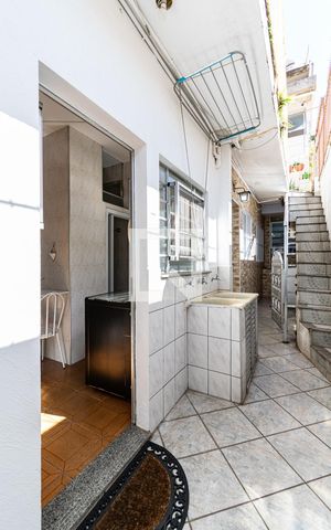 Casa à venda com 200m², 6 quartos e 2 vagas Casa à venda com 200m², 6 quartos e 2 vagasLavanderia Kitnet 2
