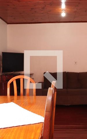 Casa à venda com 50m², 2 quartos e 1 vagaSala