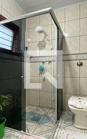 Casa à venda com 216m², 2 quartos e 2 vagasBanheiro 2