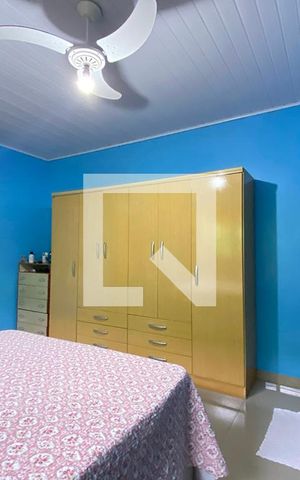 Casa à venda com 216m², 2 quartos e 2 vagasQuarto 1 - Suíte