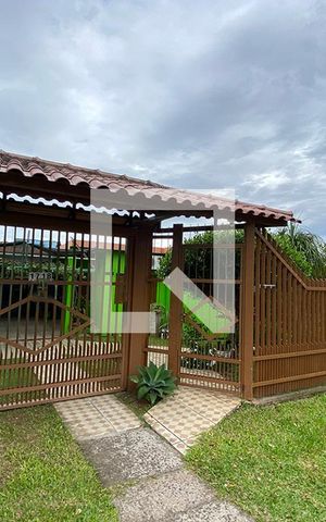 Casa à venda com 216m², 2 quartos e 2 vagasFachada