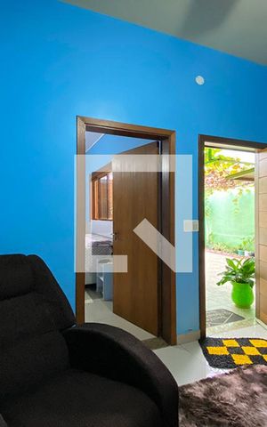 Casa à venda com 216m², 2 quartos e 2 vagasSala
