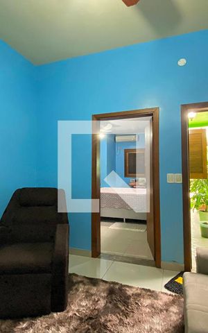 Casa à venda com 216m², 2 quartos e 2 vagasSala