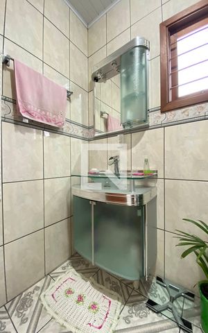 Casa à venda com 216m², 2 quartos e 2 vagasBanheiro 2