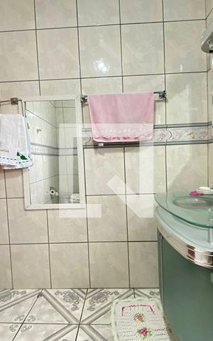 Casa à venda com 216m², 2 quartos e 2 vagasBanheiro 2