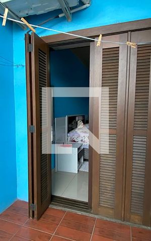 Casa à venda com 216m², 2 quartos e 2 vagasSacada
