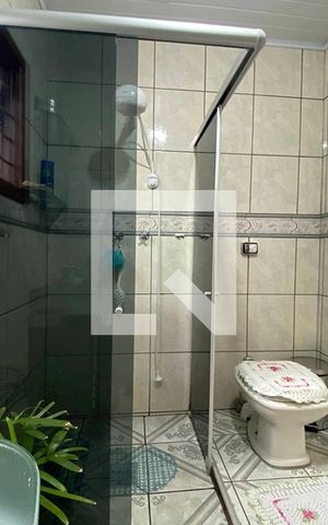 Casa à venda com 216m², 2 quartos e 2 vagasBanheiro 2