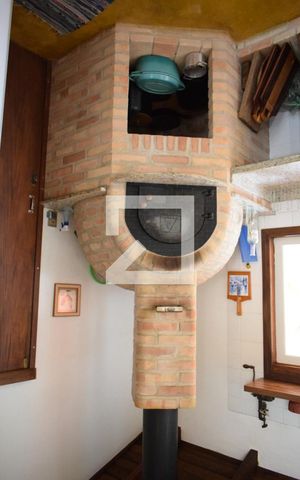 Casa à venda com 328m², 3 quartos e 8 vagasCozinha