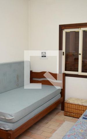 Casa à venda com 328m², 3 quartos e 8 vagasQuarto 2