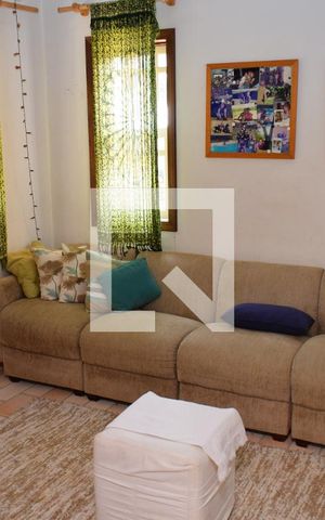 Casa à venda com 328m², 3 quartos e 8 vagasSala
