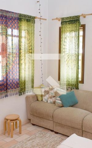 Casa à venda com 328m², 3 quartos e 8 vagasSala