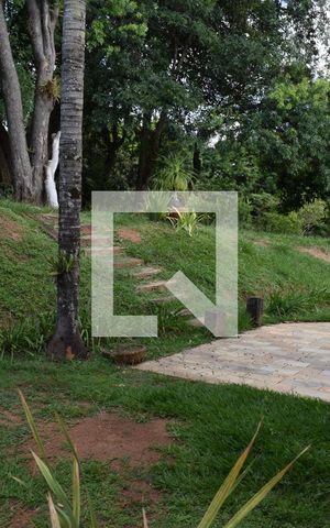 Casa à venda com 328m², 3 quartos e 8 vagasQuintal